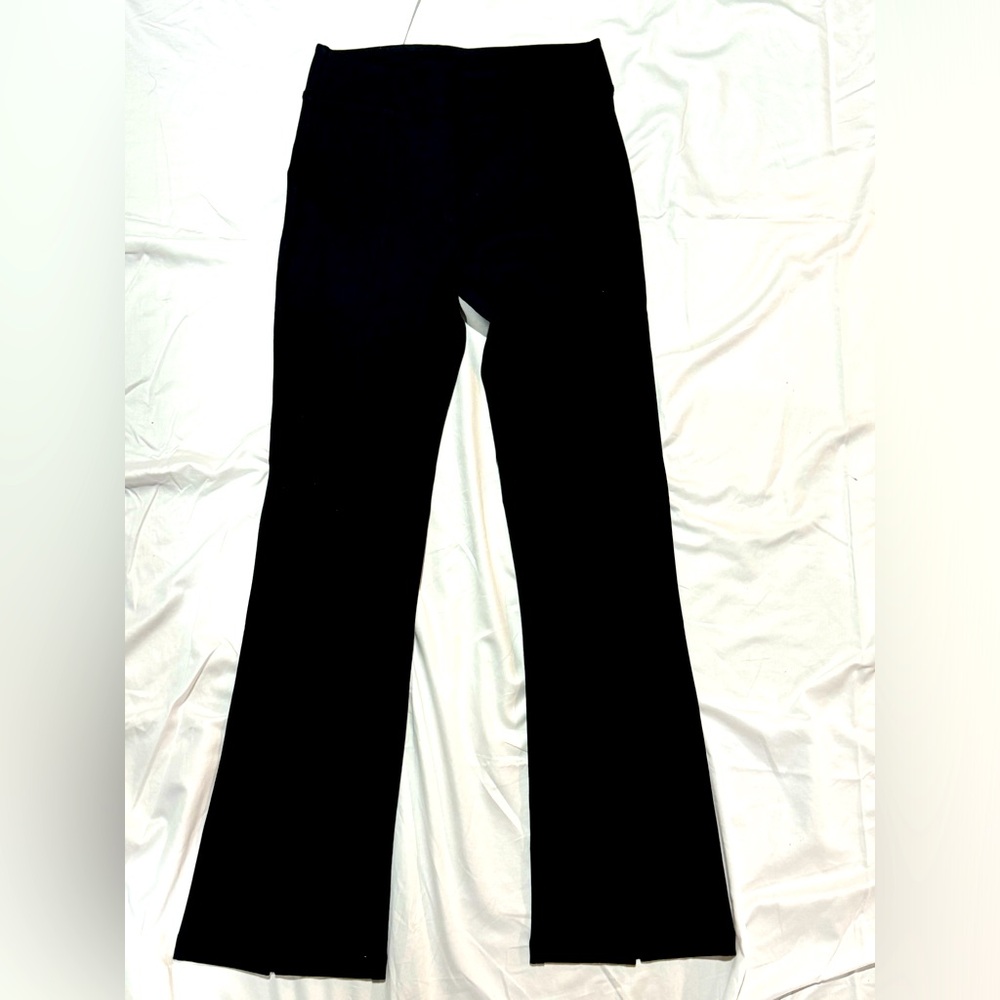 NWOT Cabi flared trouser legging size medium New